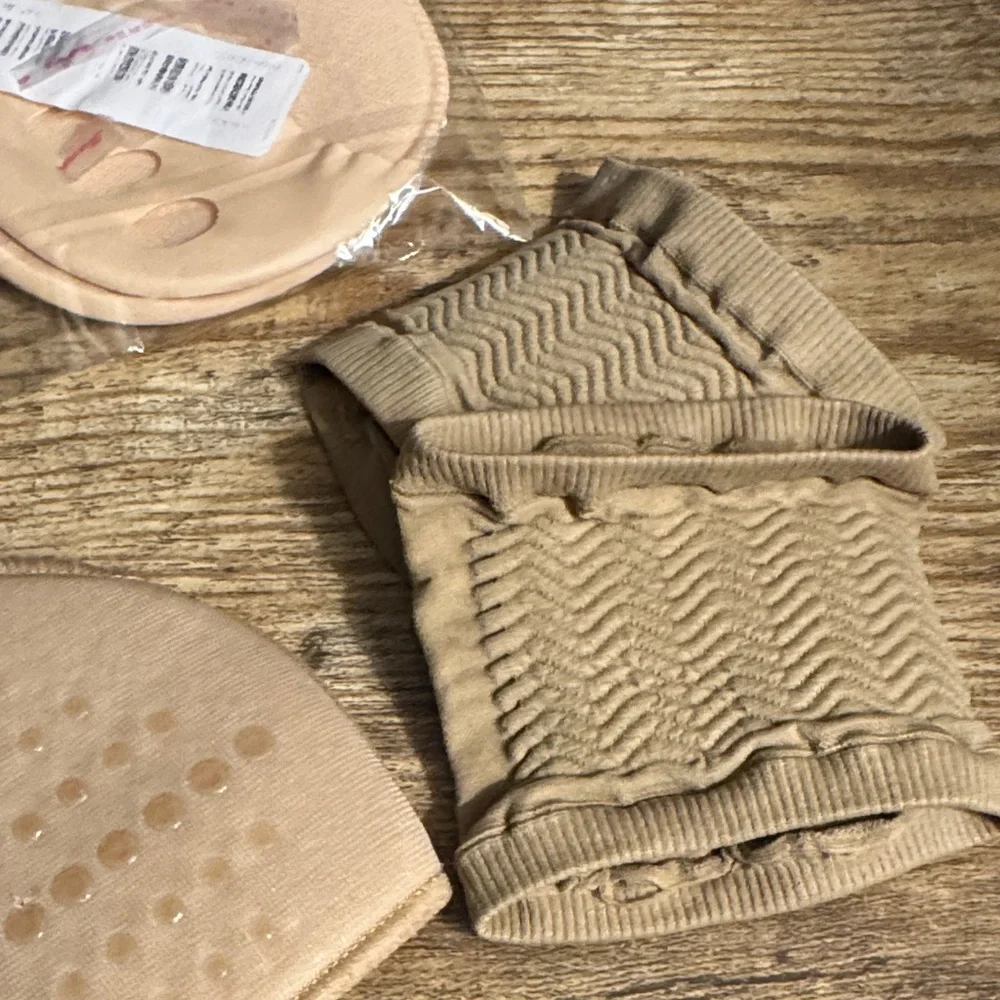 Beige Dance Foot Pads - Picture 3 of 6